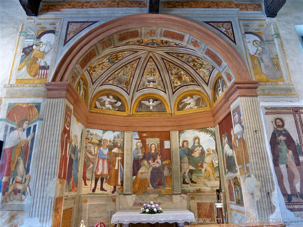 Cogliate (Milan, Italy) - Left chapel in the Church of St. Damian